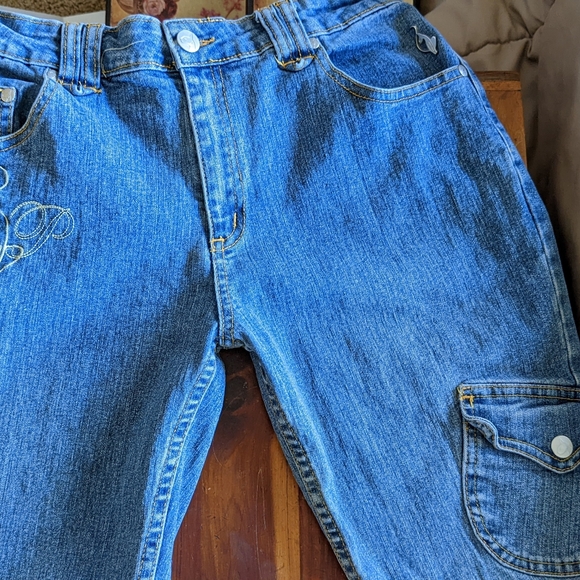 Baby Phat Jeans in a size 16 child.  I'm a 3/4, they fit me perfectly. - Picture 6 of 6